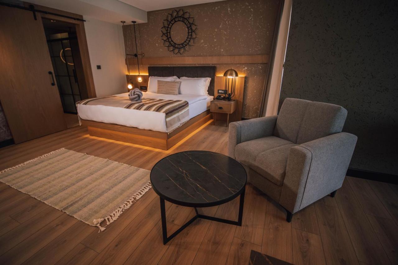 Panagia Premier Trabzon Hotell Eksteriør bilde A bedroom at the hotel
