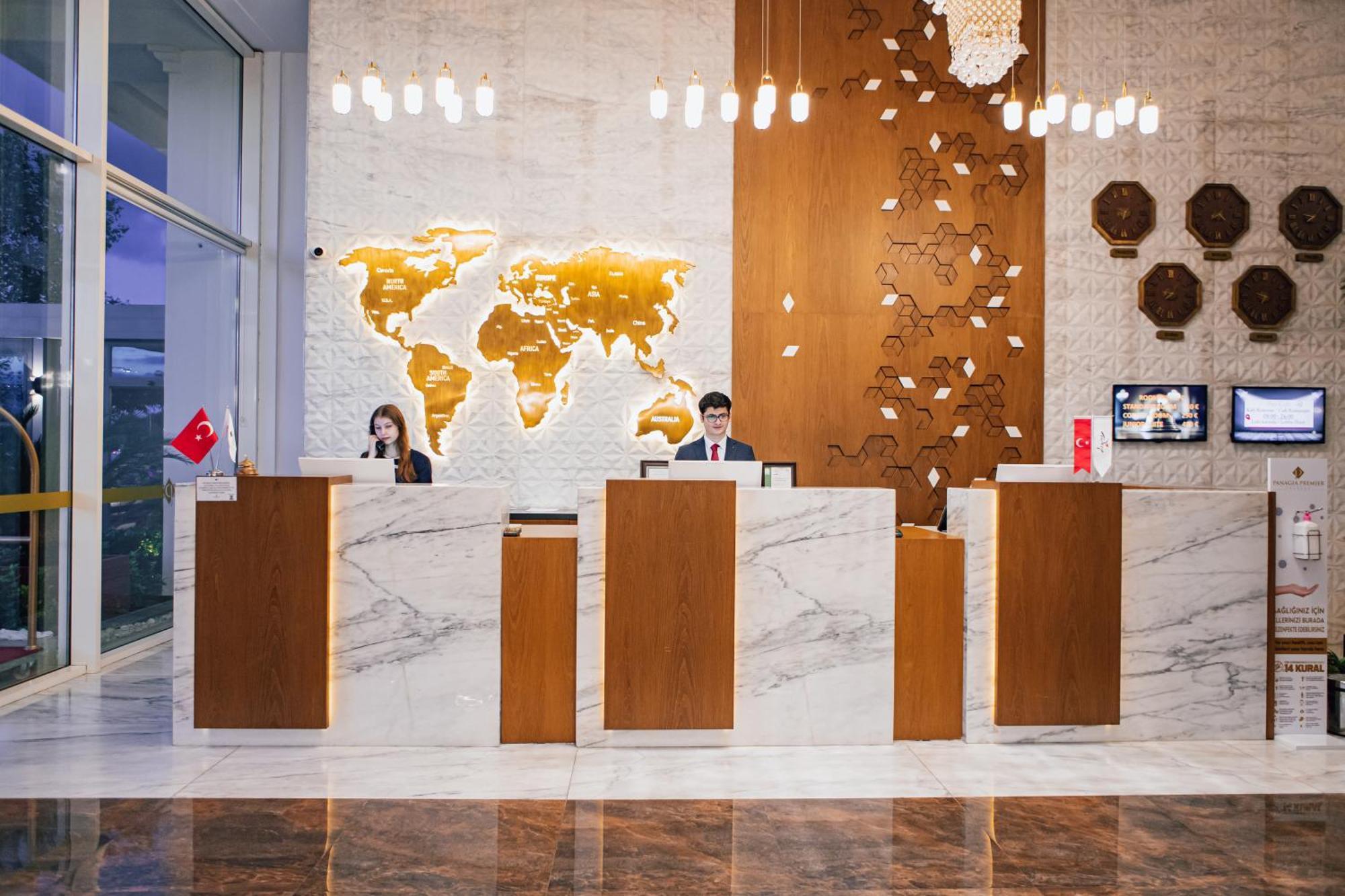 Panagia Premier Trabzon Hotell Eksteriør bilde Reception desk at the hotel